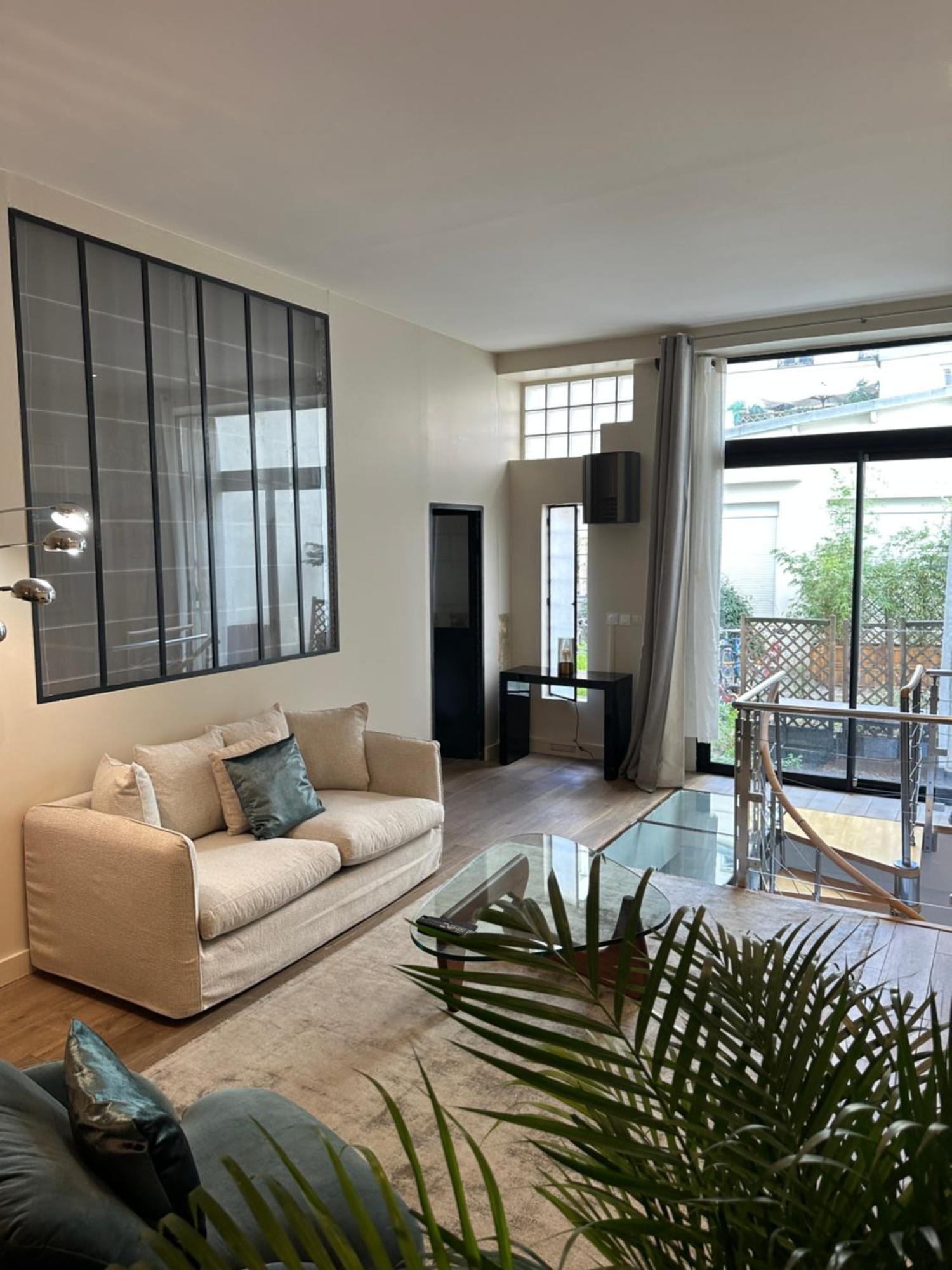 Canal Saint Martin Appartement Parijs