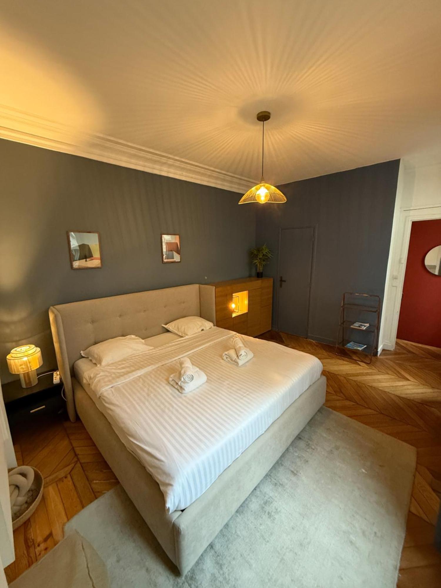 Canal Saint Martin Appartement Parijs