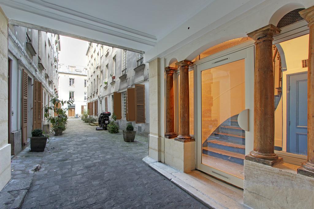 Canal Saint Martin Appartement Parijs